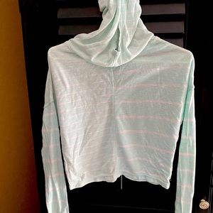 Long sleeve tee-shirt hoody